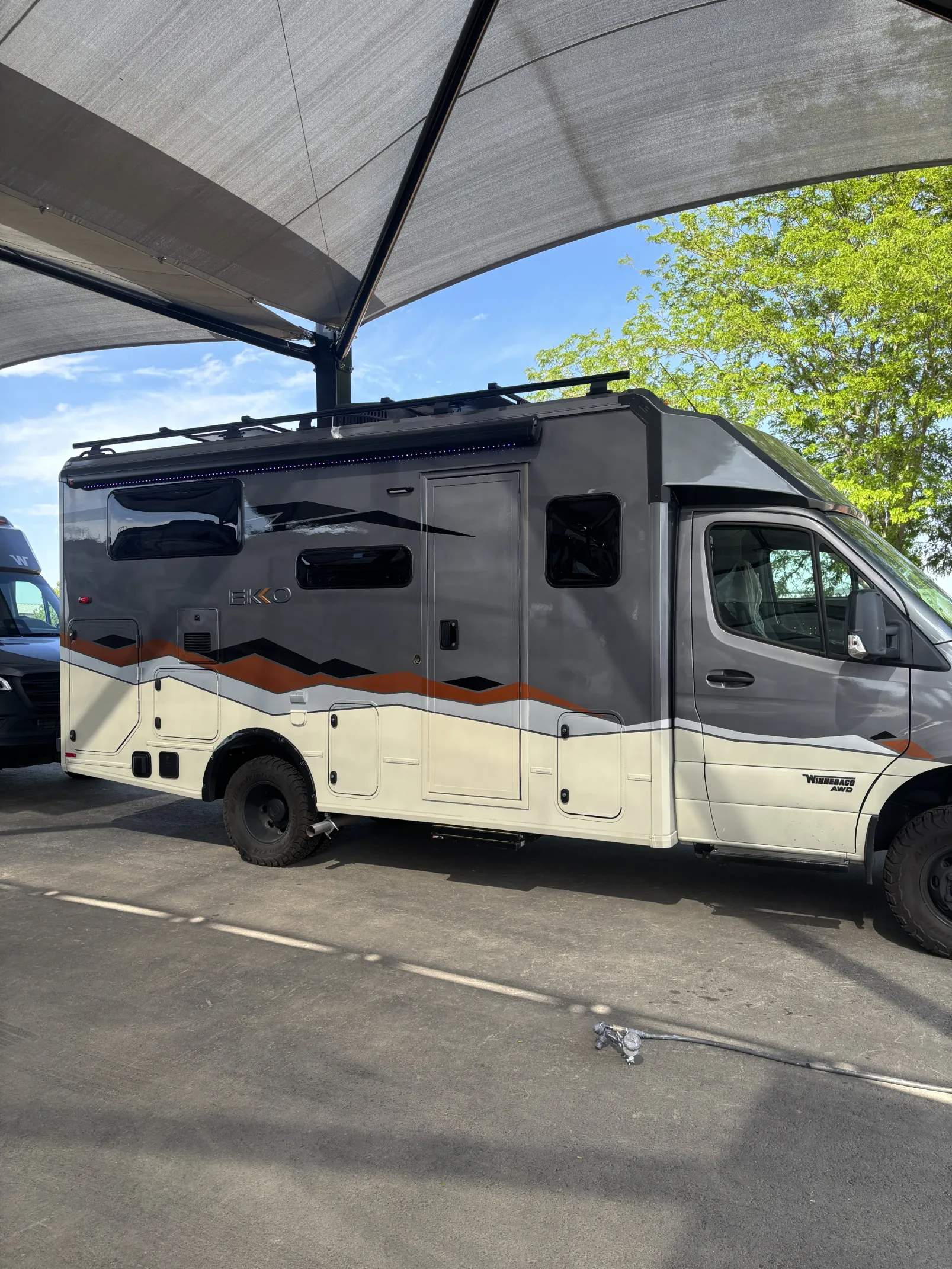 Winnebago EKKO full side profile after restoration