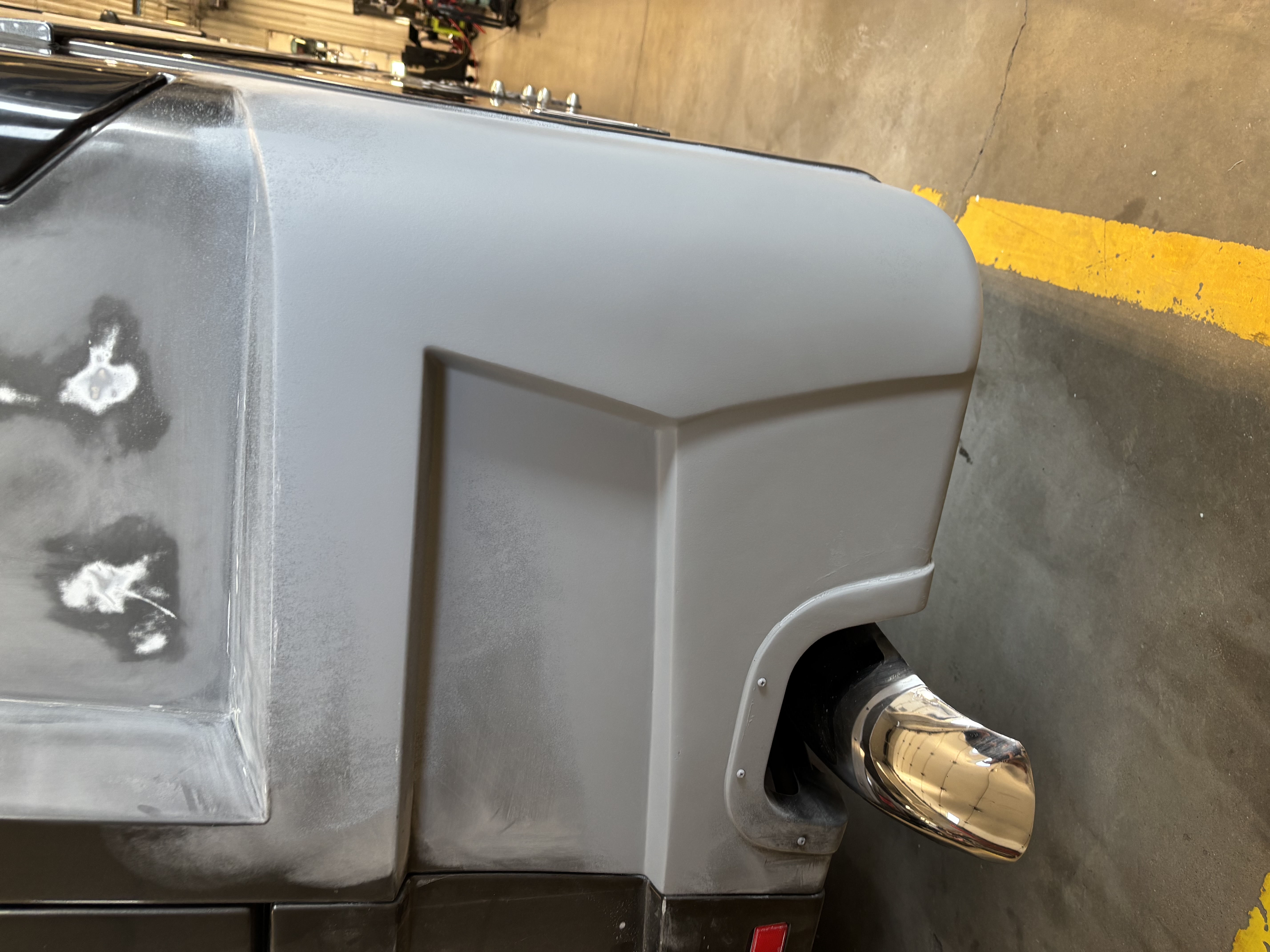 RV fiberglass rear corner damage assessment